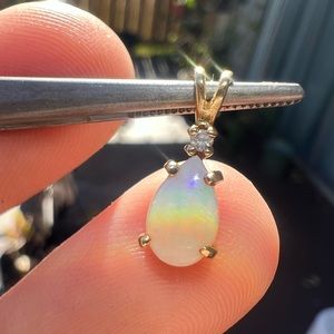 Vintage solid 14k yellow gold genuine Opal/Diamond pendant